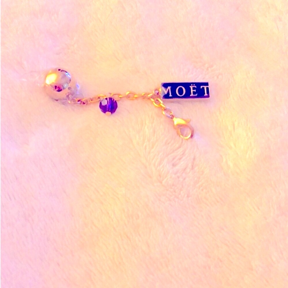 Moët & Chandon Wine Glass Charm